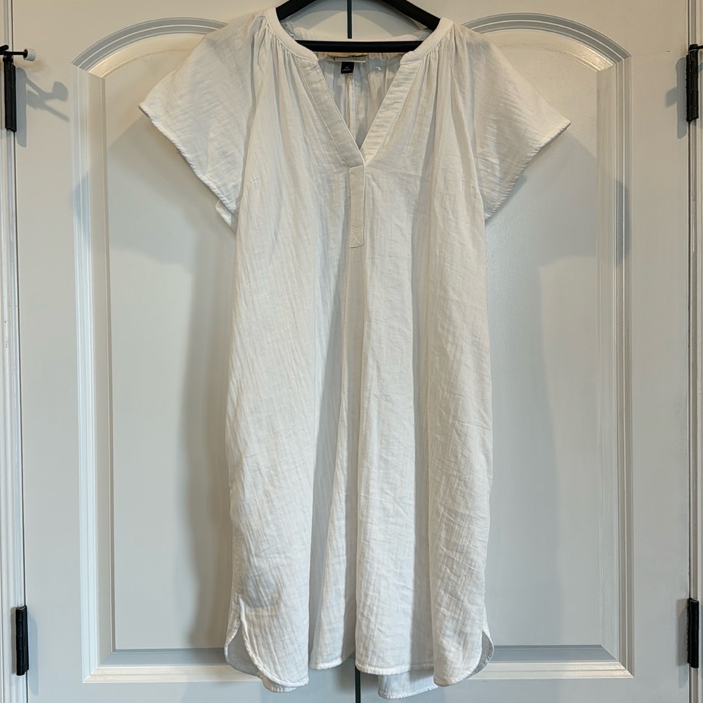 Universal Thread White dress/tunic size X-Small it has pockets!